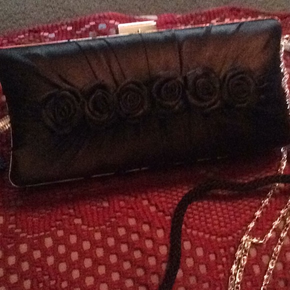 Beautiful Classy Black Satin Handbag - Picture 3 of 3